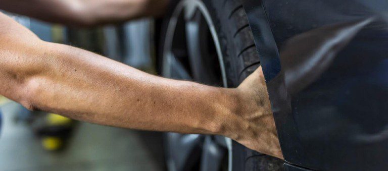 changing car tyre
